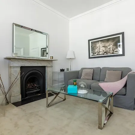 Brigth & Beautiful 1Br Flat In Earls Court Appartement